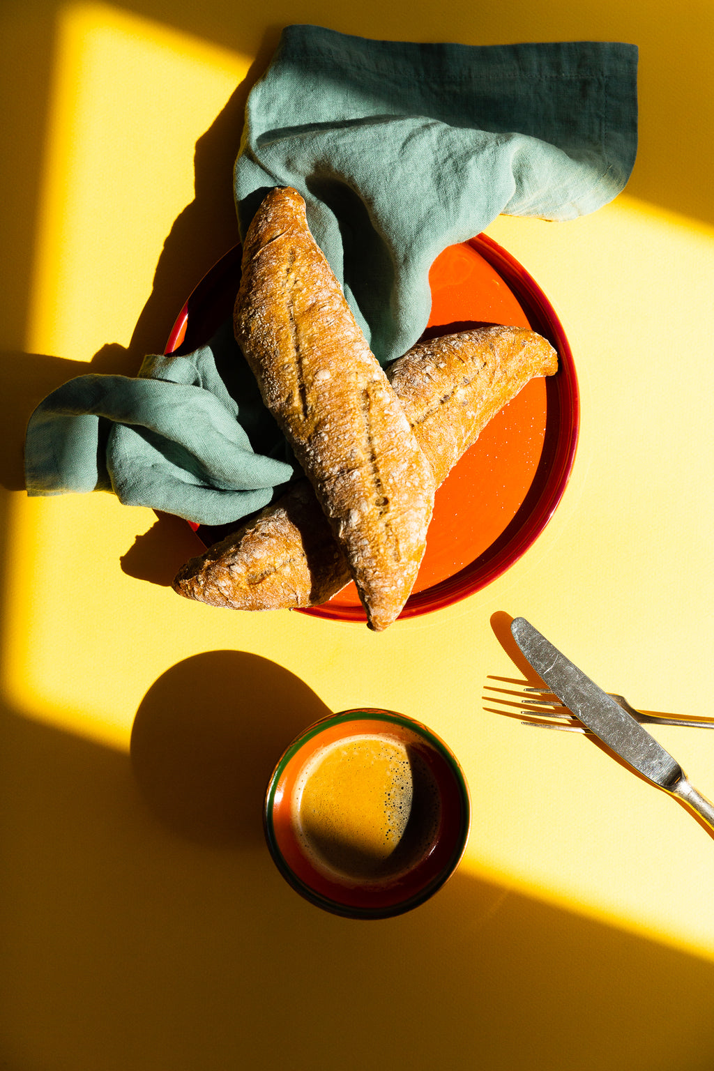 Plato de cerámica 'José' naranja y rosa