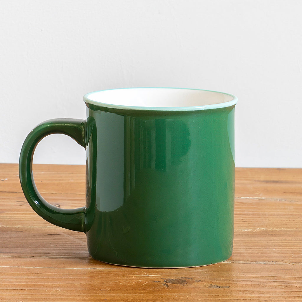 Taza de desayuno verde oscuro con filo turquesa